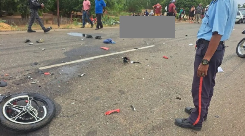 Cinco muertos dejó terrible accidente de tránsito entre dos motos y un carro en Falcón