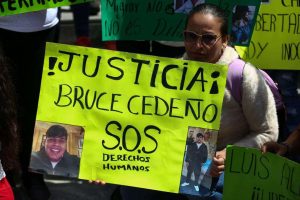 Familiares de secuestrados en El Salvador piden "fe de vida" de sus parientes