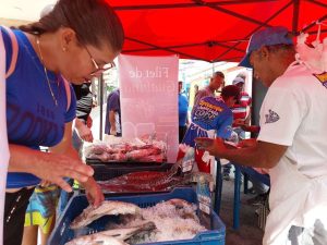 Feria del Cardumen ha distribuido siete toneladas en Barquisimeto