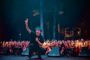 un evento de improvisación que reunió a miles de personas