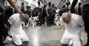 Jueza de EEUU ordena “facilitar” el regreso de venezolano secuestrado en El Salvador