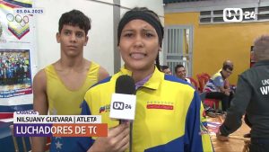Luchadores de todo el país compiten en campeonato nacional Sub-15