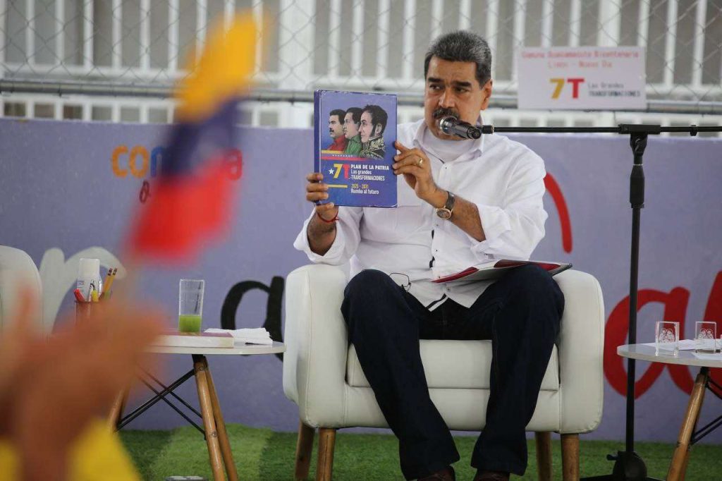 Maduro: “libres o esclavos: que cada quién se defina”