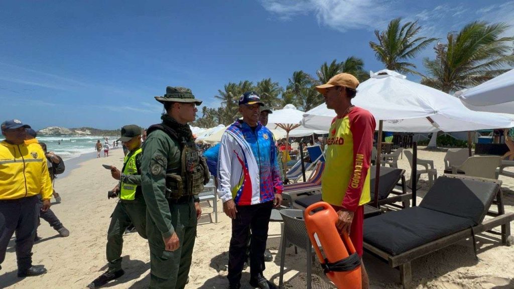 Más de 2.600 funcionarios garantizan seguridad en Semana Santa 2025