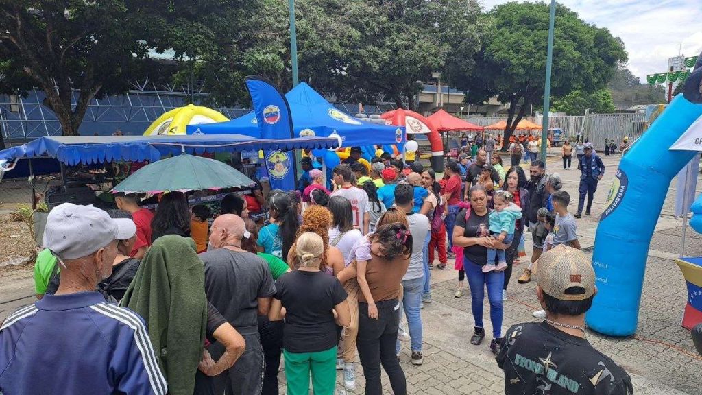 Ofrecieron atención integral a 4.000 vecinos de Caricuao