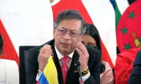 Petro en la Celac: América latina no puede bajar la dignidad humana