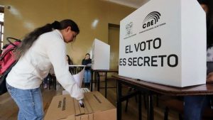 Presidente acusa a Súmate de montar el fraude electoral en Ecuador
