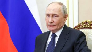 Putin se reunirá por tercera vez con enviado diplomático de Trump