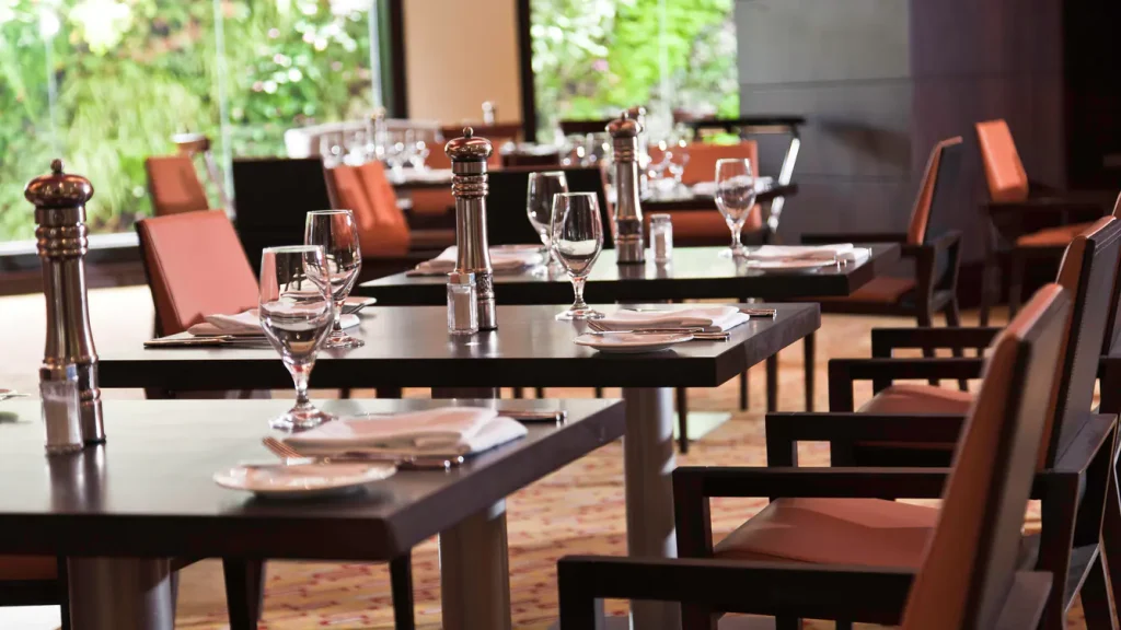 Más de una docena de restaurantes han cerrado en Caracas en el primer trimestre de 2025