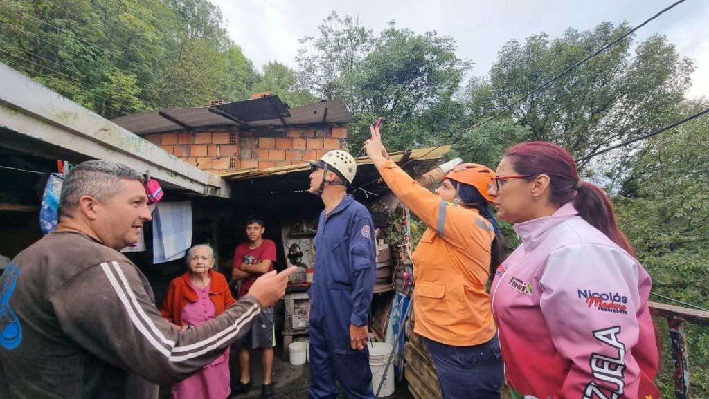 Restituido paso vial por Mucujún en Mérida