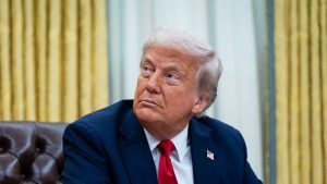 Trump espera "algo positivo" con China