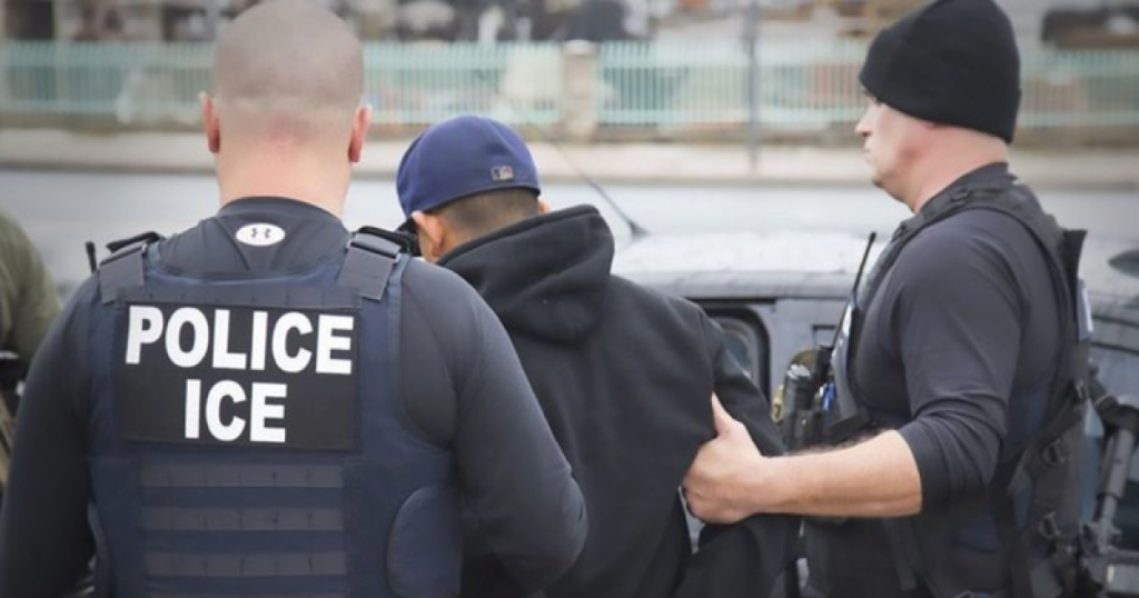 Trump gira nuevas órdenes ejecutivas para expulsar migrantes