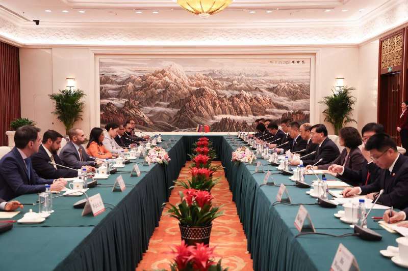 Venezuela y China abordaron nuevas oportunidades de inversión