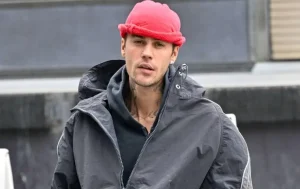 Justin Bieber genera preocupación entre sus seguidores tras sus virales comportamientos en Coachella 2025