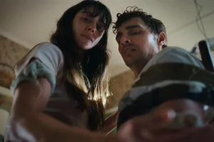together-2025-pelicula-terror-trailer