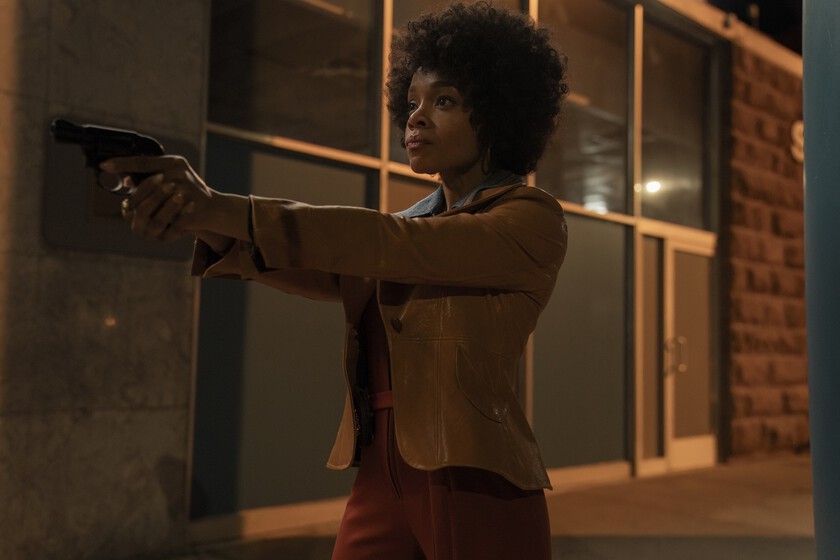 Así fue como Sylvia Mathis se convirtió en la primera mujer negra en ser agente del FBI. Una historia real increíble que inspiró a la protagonista de 'Duster'