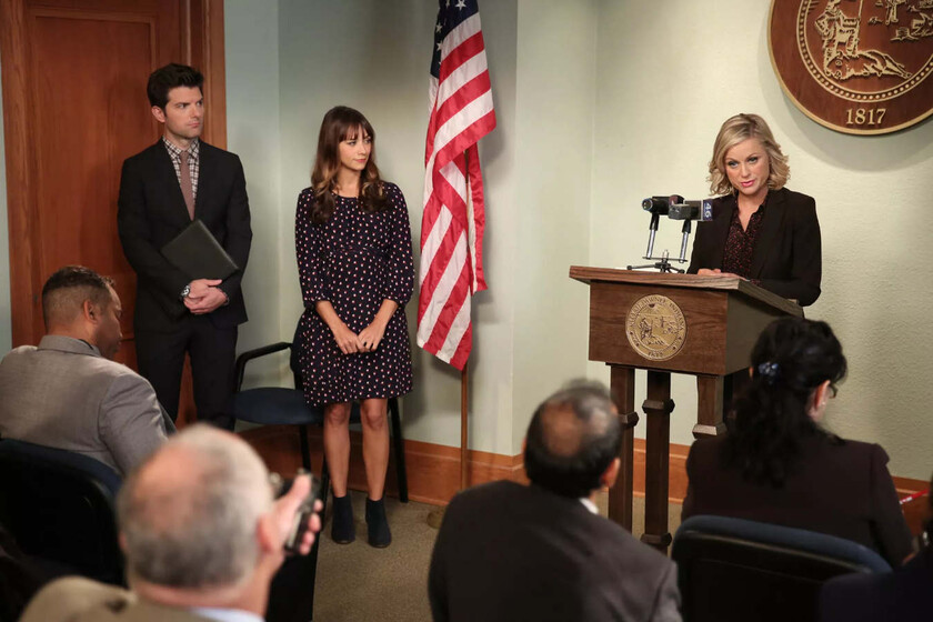 El spin-off secreto de 'Parks & Recreation' que surgió de una foto del reparto. Una parodia de abogados que por fin sale a la luz en forma de tráiler