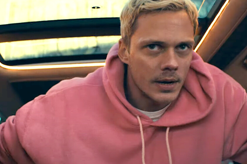 'Blindado' (2025), crítica | Un concepto fantástico que no se atreve a tomar riesgos. Ni Bill Skarsgård ni Anthony Hopkins pueden salvarnos de un Blablacar que no es tan divertido como esperaba