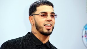 Anuel AA responde a las fuertes declaraciones de Karol G sobre su "infierno" amoroso
