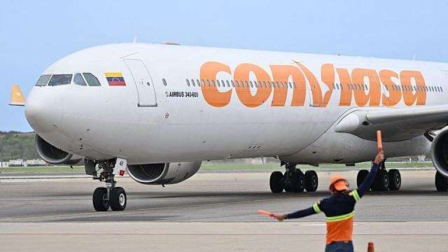 Arriban al país 71 migrantes procedentes de Honduras en vuelo de Conviasa