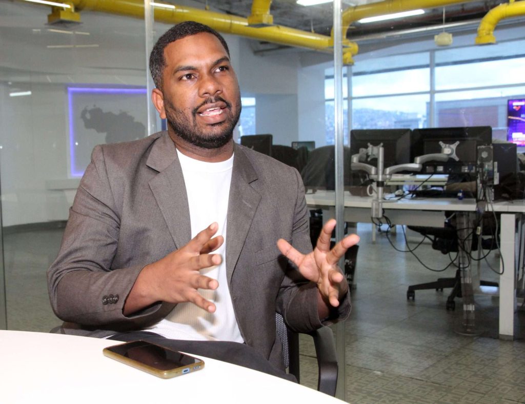 “Batallamos por defender nuestros valores culturales”