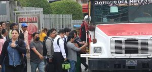 Bukele ordenó arresto de transportistas por no brindar servicio gratuito