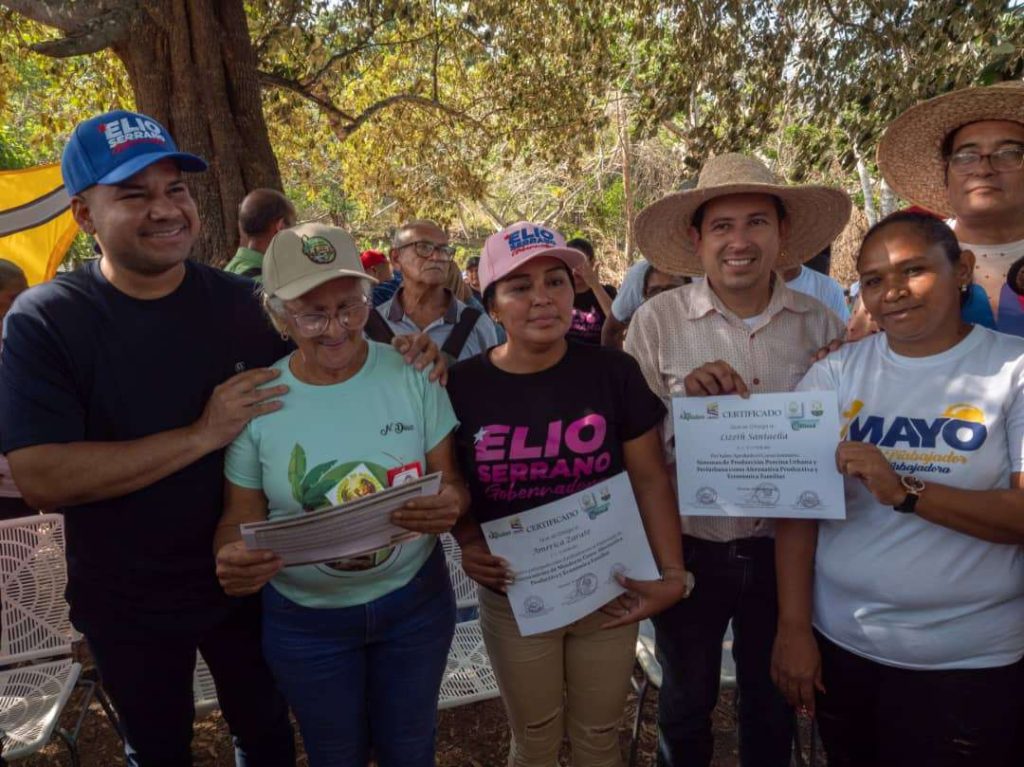 Campesinos recibieron certificación en agroproducción