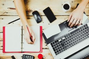 Luis Alberto Pérez González - Atención freelancers ¡Estrategias clave para unas finanzas personales robustas! - FOTO