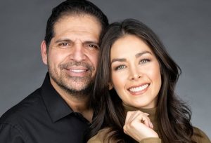 Dayana Mendoza se casó con el pastor Carlos Uribe en una ceremonia íntima