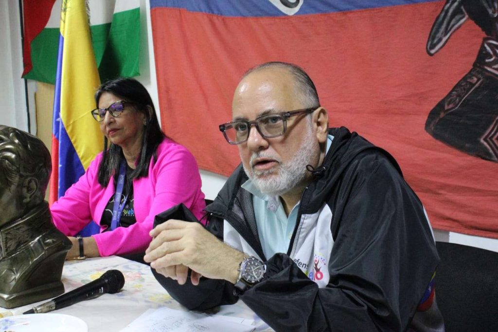 Defensor del Pueblo se reunió con comunas del 23 de Enero