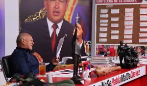 'No meta a Venezuela en sus rollos'