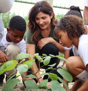 Embellecer Ciclovía de Carabobo con Araguaneyes