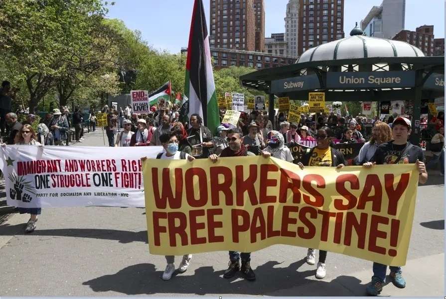 En EEUU cientos de miles marcharon contra Trump