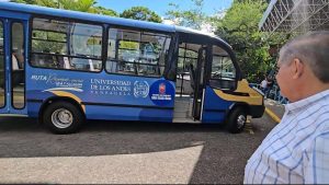 Entregan unidad de transporte a la ULA Táchira