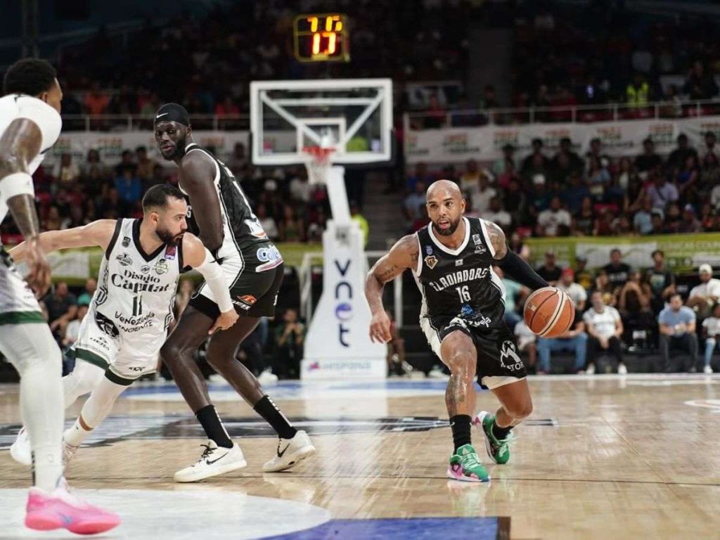 Gregory Vargas histórico en el baloncesto nacional