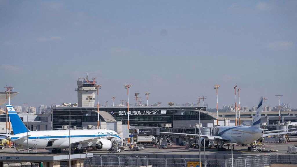 Hutíes atacan con fuerza a Israel y advierten a las aerolíneas