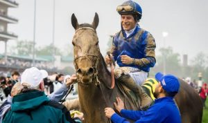¡ORGULLO! El jinete venezolano Junior Alvarado gana el Derby de Kentucky con Sovereignty