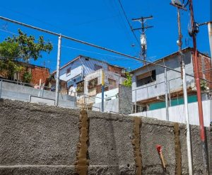 Juntos Todo es Posible ejecuta obras en Plan de Manzano