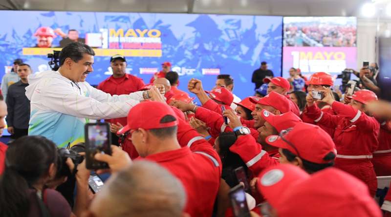 Maduro agradece a la clase obrera por su “compromiso y lealtad” con Venezuela