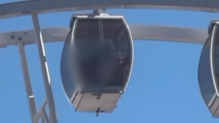 Escándalo en Ucrania por lo que hizo una pareja en plena rueda de la fortuna