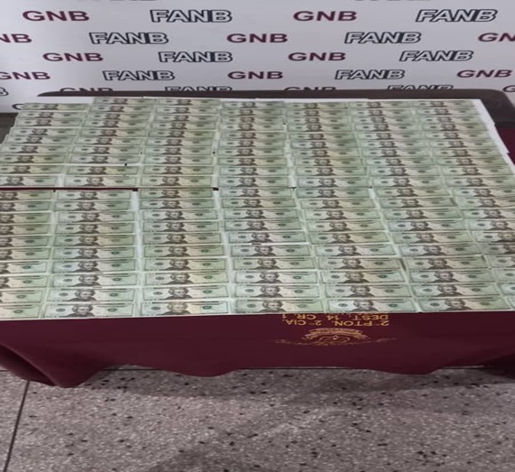 Pasajero llevaba $342.200 falsos - Últimas Noticias