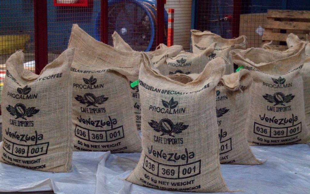 Plan Comunal del Café exportará seis contenedores de granos verdes a Italia y EEUU