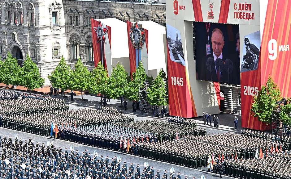 Putin: Rusia seguirá siendo una barrera indestructible contra el nazismo