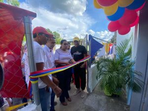 Reinauguran consultorio popular El Recreo I y rehabilitan vía en Apure