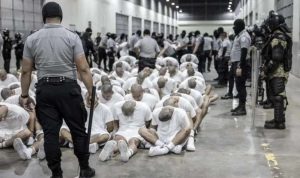 Trump pide al Supremo retirar las protecciones legales a 350.000 migrantes venezolanos