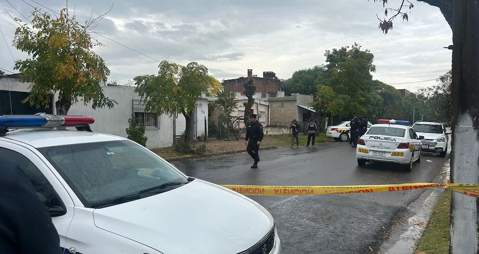 Mató a su esposa y su hija de 16 años, hirió a dos niñas y se suicidó