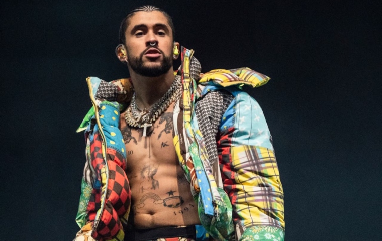 Bad Bunny confirma su gira mundial "Debí Tirar Más Fotos World Tour" y revela calendario oficial
