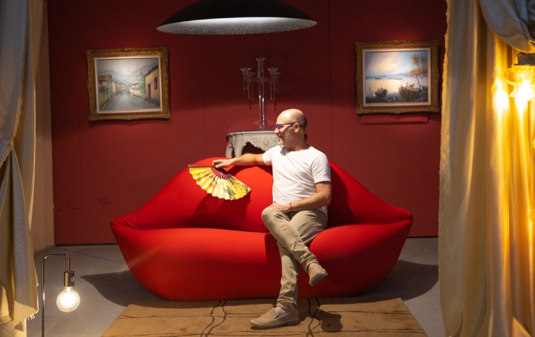 Mae West de Dalí revive en Caracas con la recreación de Antonio Belisario