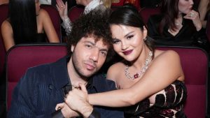 Selena Gomez responde con firmeza a rumores de infidelidad de Benny Blanco
