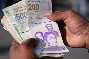 51% de las empresas ha comenzado a "bolivarizar" las remuneraciones